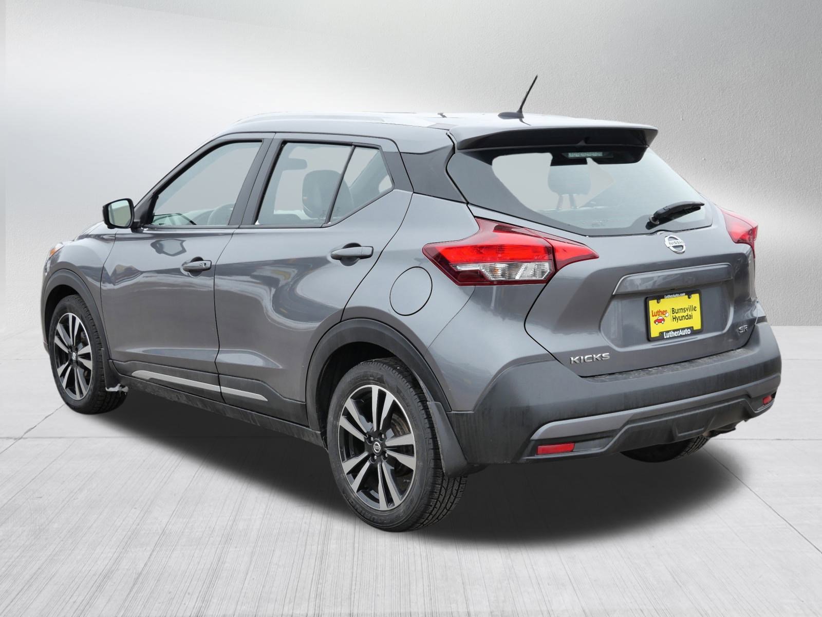 Used 2019 Nissan Kicks SR w/ SR Premium Package image 5