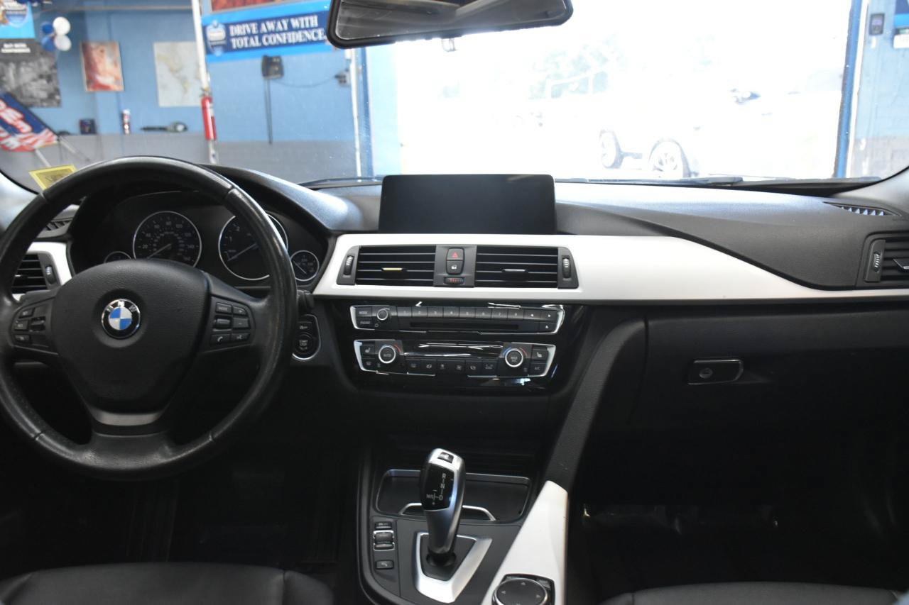 Used 2016 BMW 320i xDrive Sedan AWD/4WD image 34