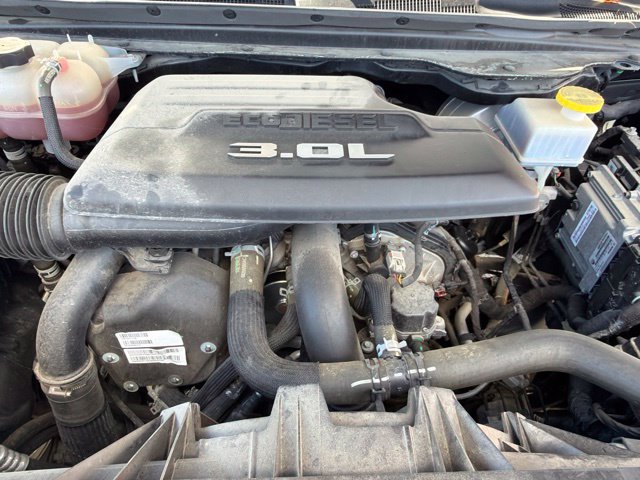 Used 2023 RAM 1500 Laramie AWD/4WD image 32