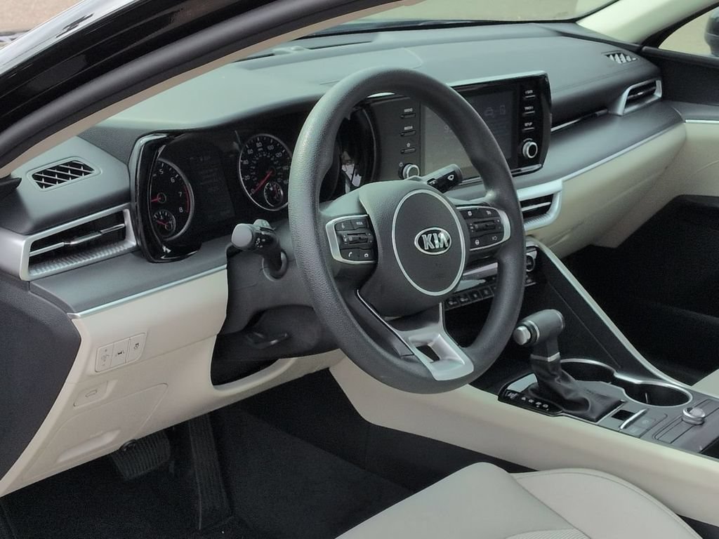 Used 2021 Kia K5 LXS FWD image 10
