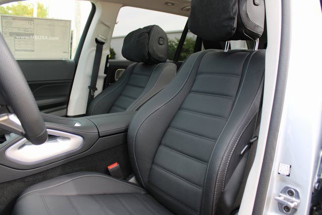 New 2026 Mercedes-Benz GLS 450 4MATIC image 31