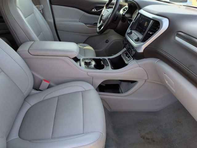 Used 2023 GMC Acadia SLT image 30