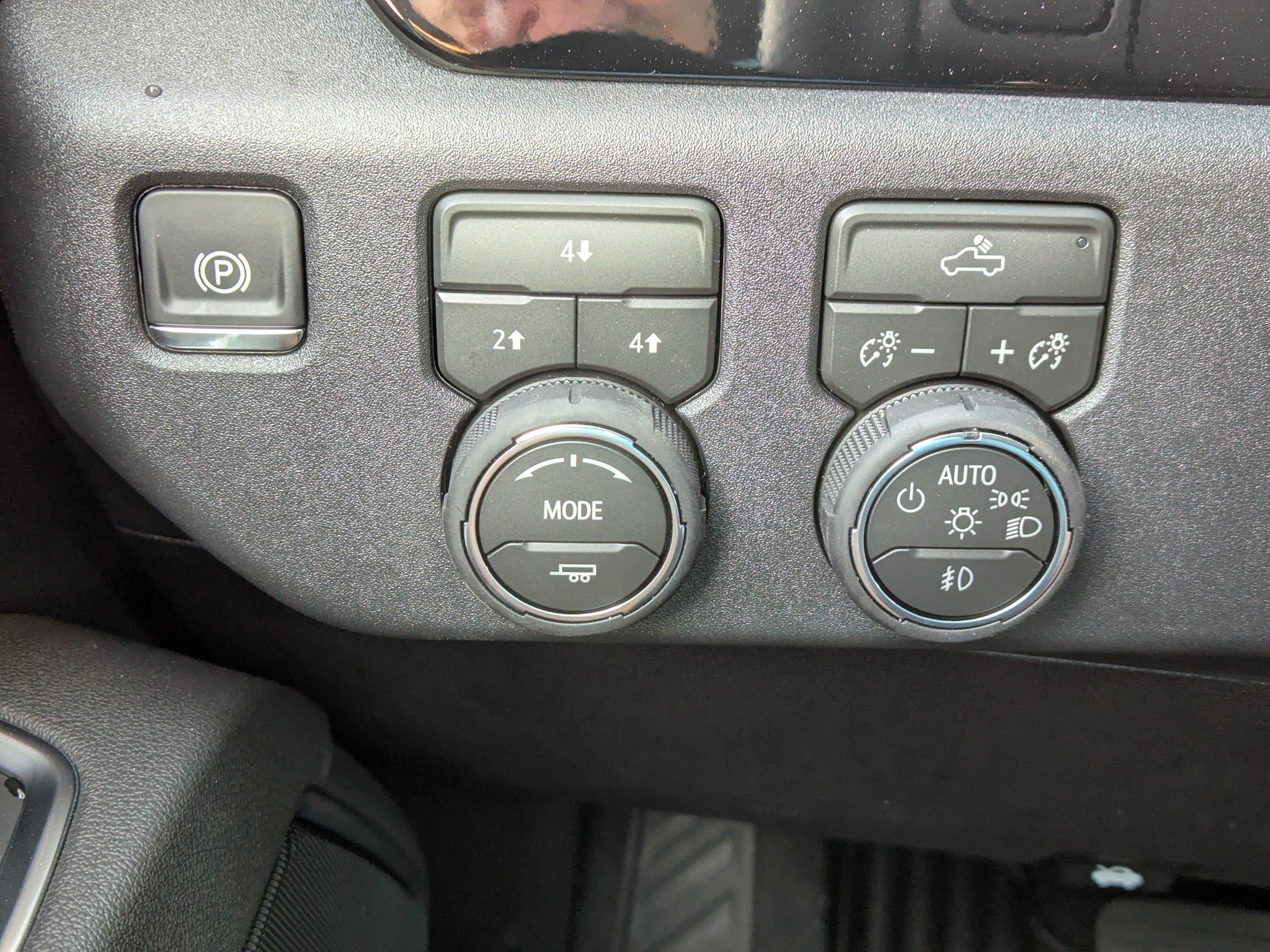 New 2026 Chevrolet Silverado 2500 LT w/ Convenience Package AWD/4WD image 29