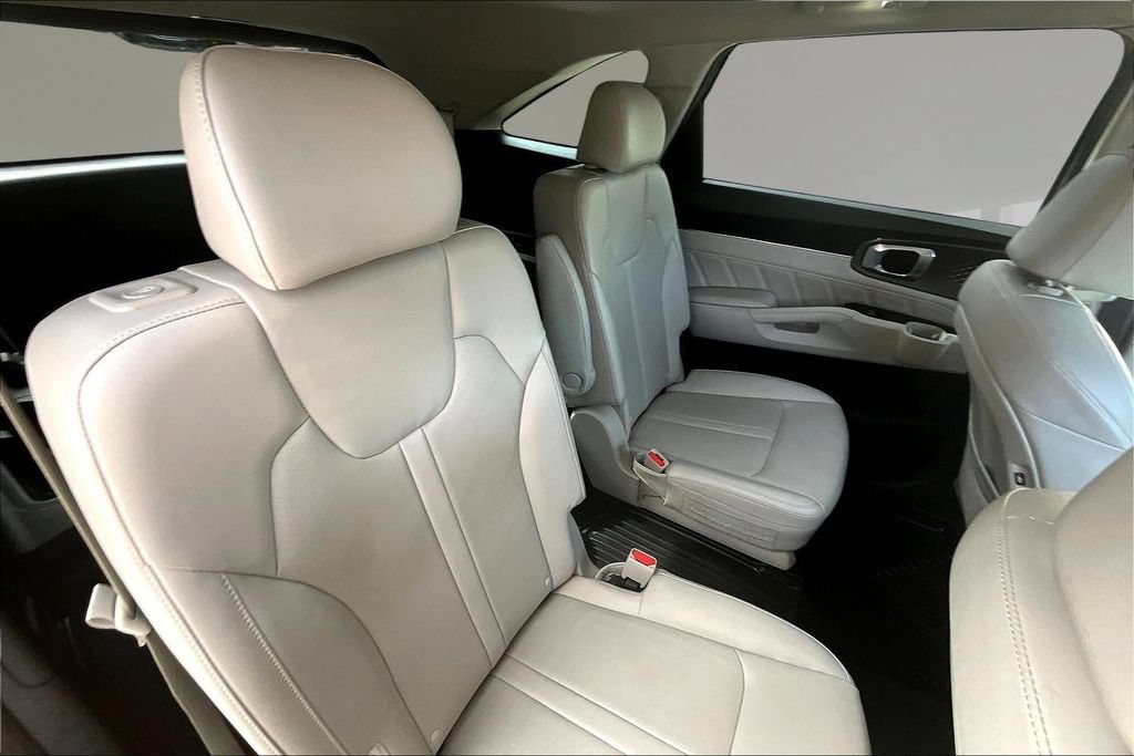 Certified 2023 Kia Sorento SX AWD/4WD image 24