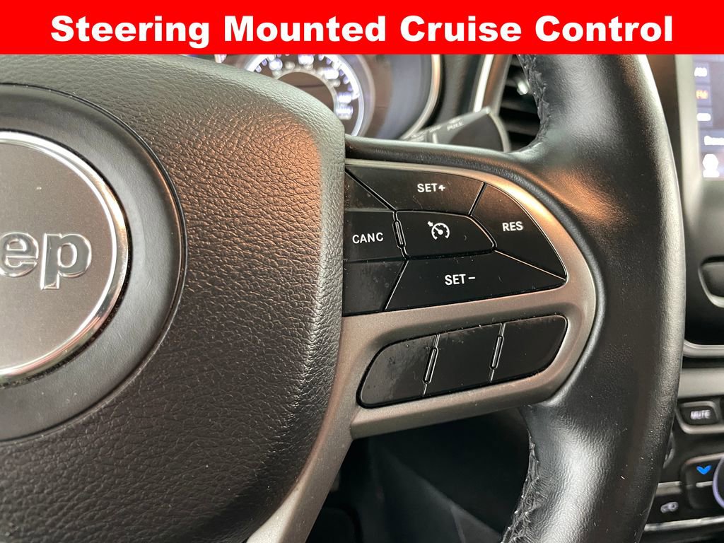 Used 2019 Jeep Cherokee Latitude Plus AWD/4WD image 25