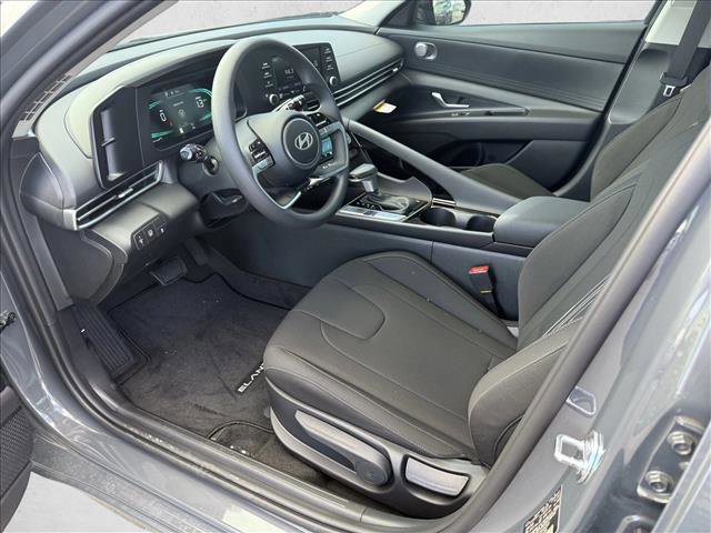 New 2026 Hyundai Elantra Blue image 3