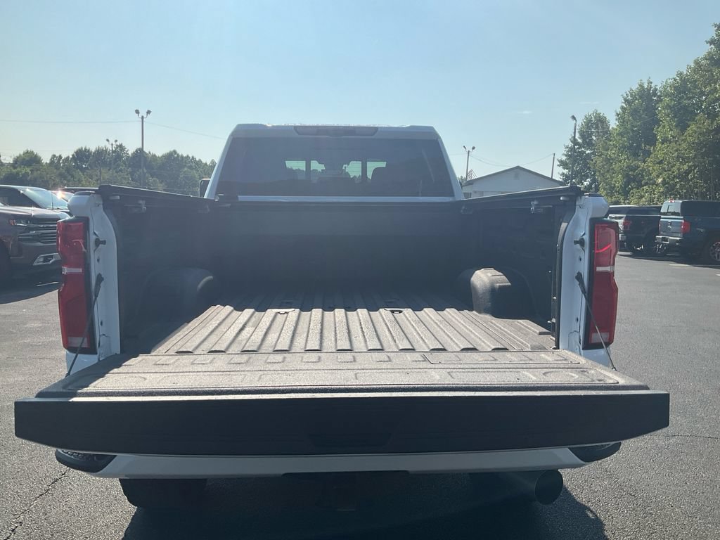 Used 2024 Chevrolet Silverado 3500 High Country w/ High Country Premium Package AWD/4WD image 19