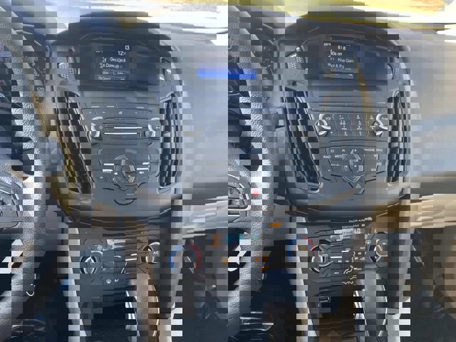 Certified 2018 Ford Focus SE image 26