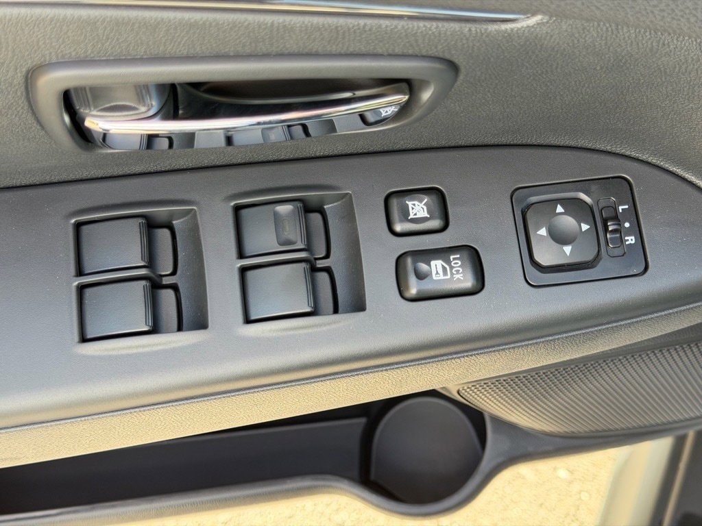 New 2025 Mitsubishi Outlander Sport LE AWD/4WD image 21