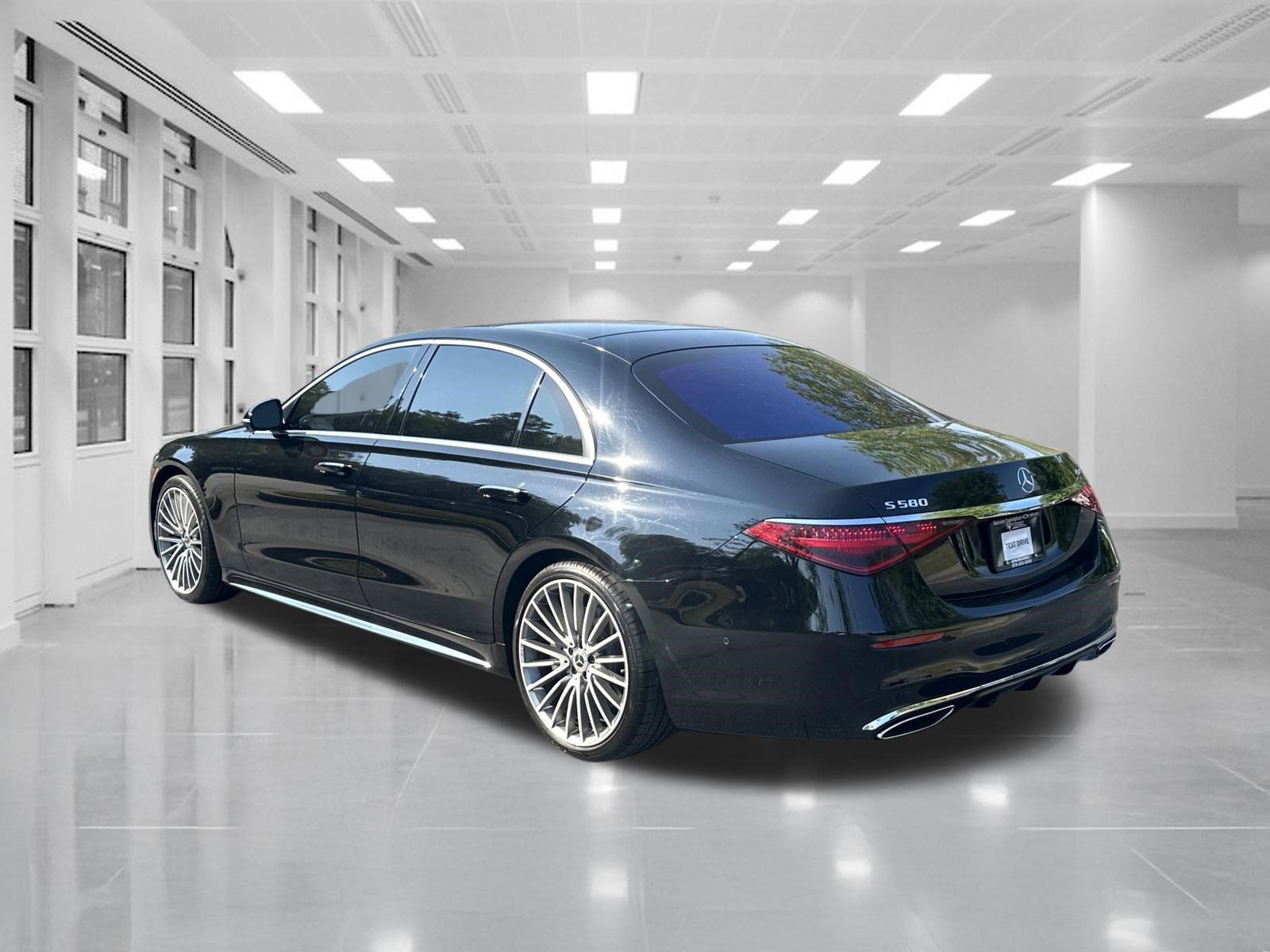 Used 2022 Mercedes-Benz S 580 4MATIC Sedan image 5