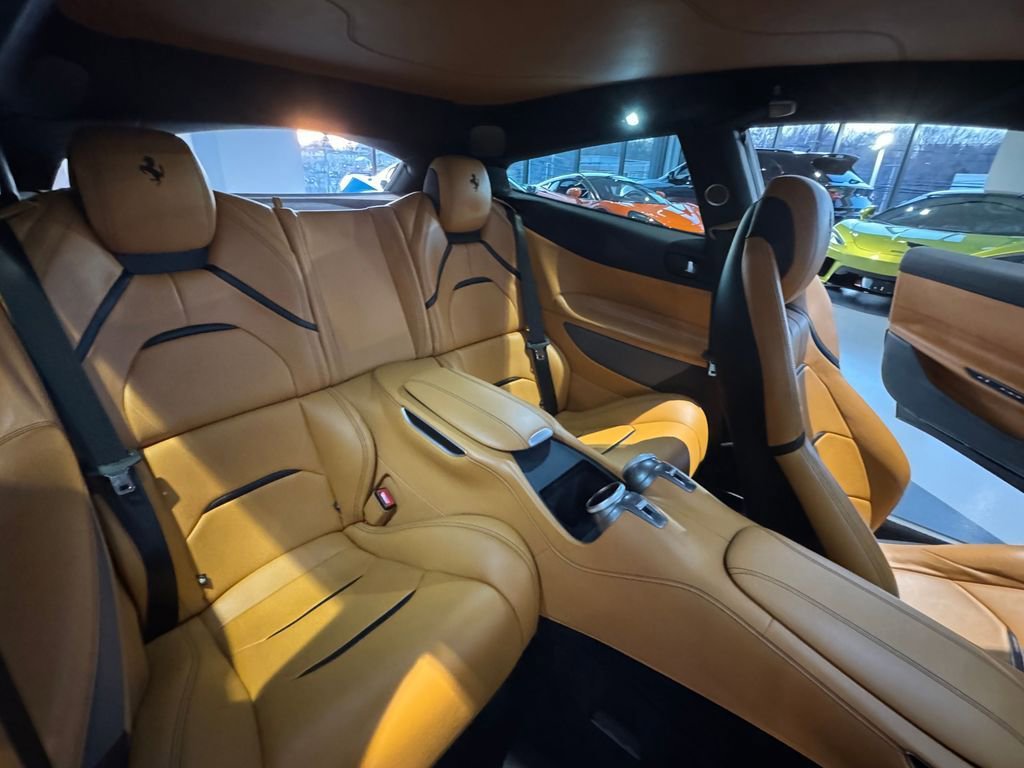 Used 2018 Ferrari GTC4Lusso T RWD image 34