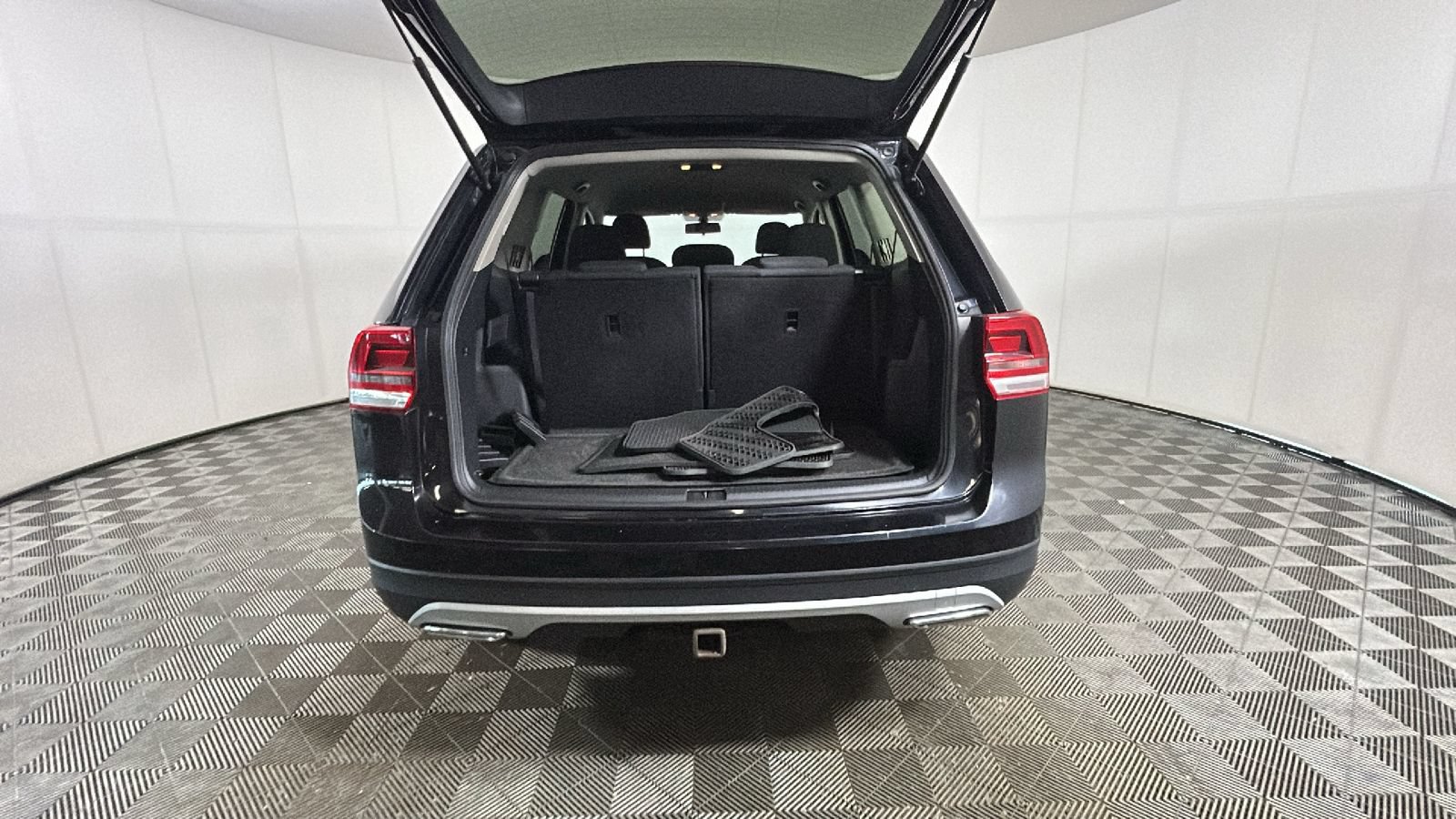 Used 2020 Volkswagen Atlas S w/ Towing Package AWD/4WD image 31