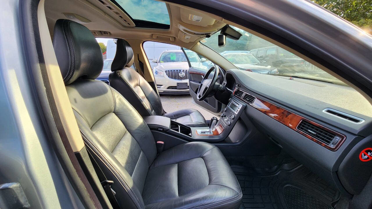 Used 2008 Volvo XC70 3.2 image 41