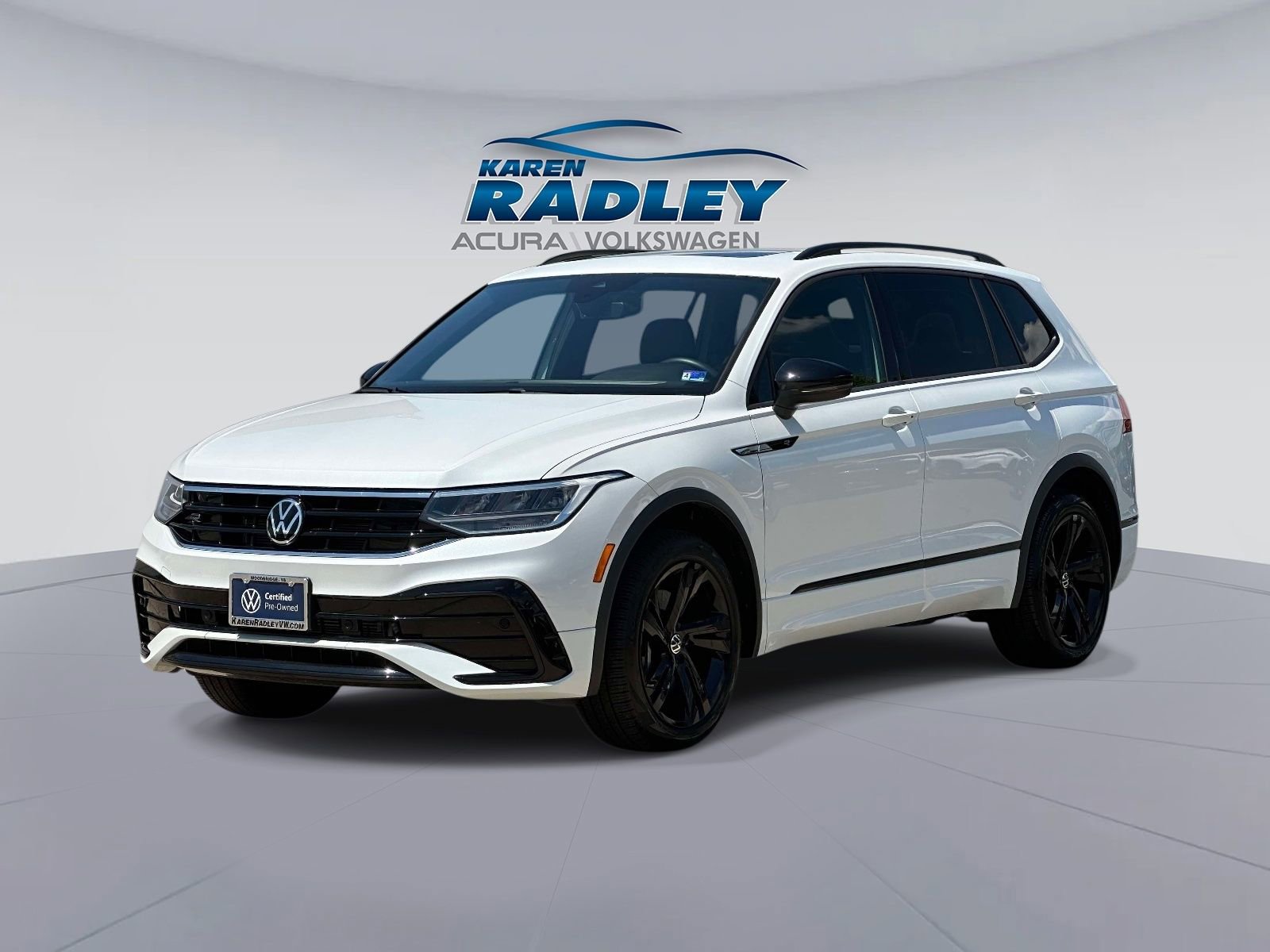 Certified 2024 Volkswagen Tiguan SE R-Line AWD/4WD image 5
