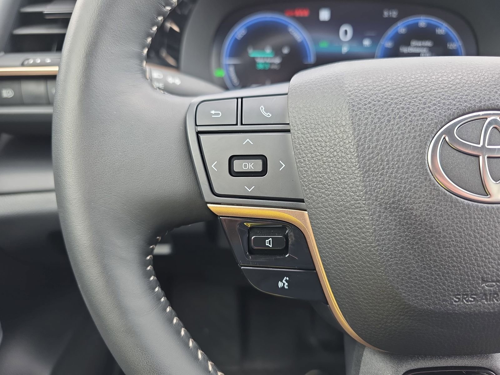 Used 2026 Toyota Crown AWD/4WD image 16