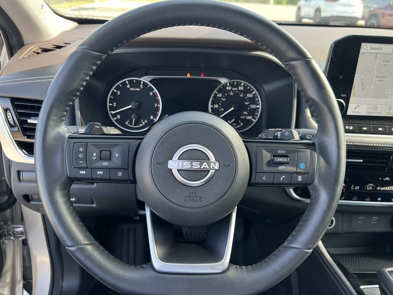 Used 2023 Nissan Rogue SL w/ SL Premium Package FWD image 6