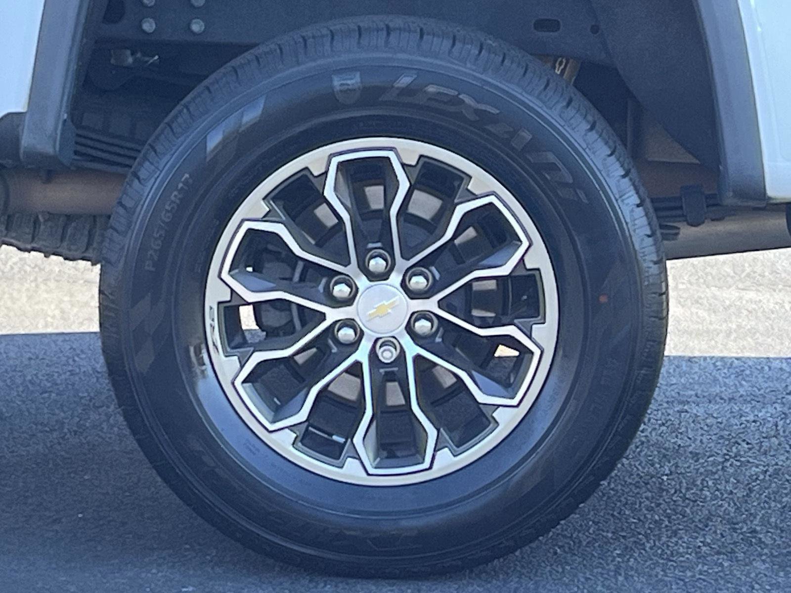 Used 2018 Chevrolet Colorado ZR2 w/ LPO, Premium Interior Package image 30