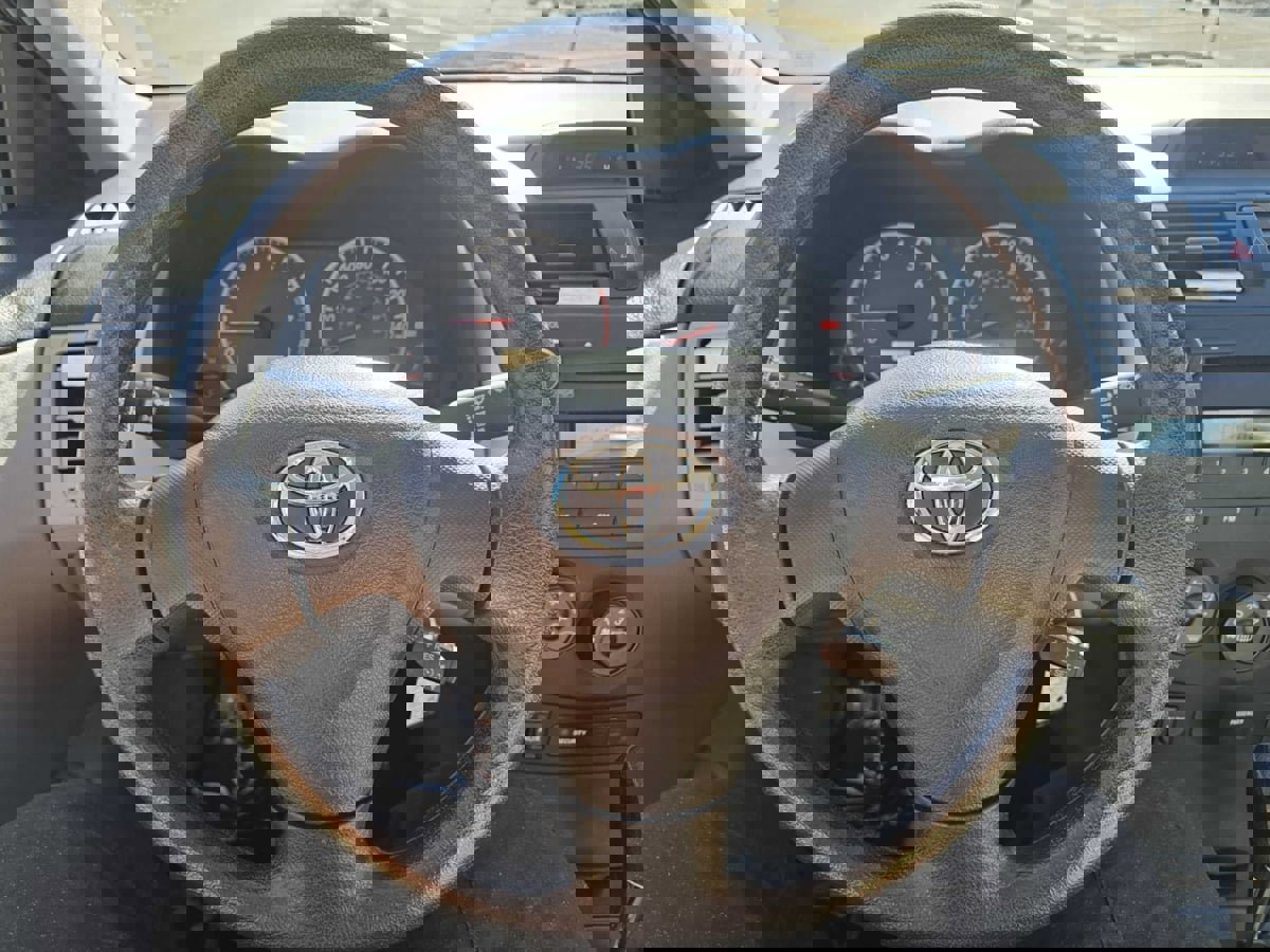 Used 2013 Toyota Corolla L image 11