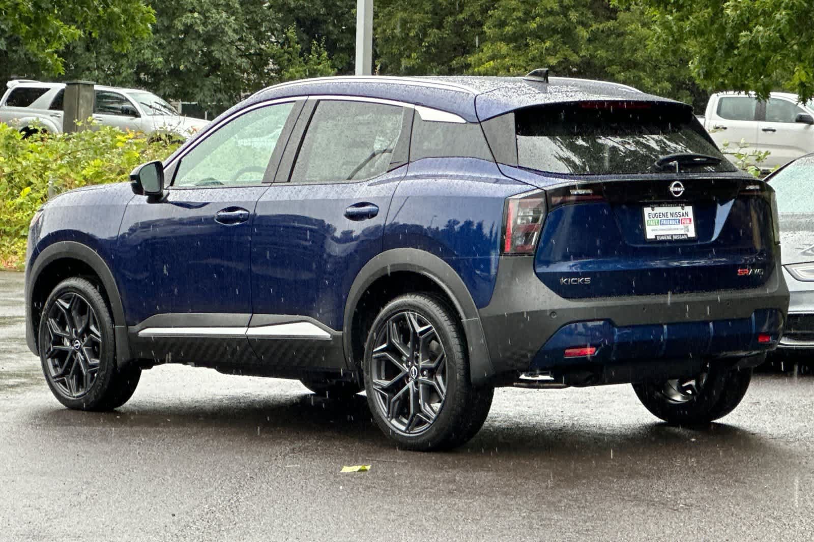 New 2026 Nissan Kicks SR AWD/4WD image 6