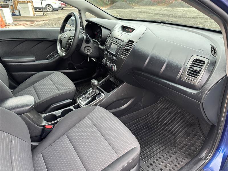 Used 2017 Kia Forte LX w/ LX Popular Package image 25