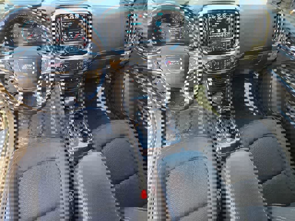 Used 2018 GMC Canyon SLE w/ SLE Convenience Package image 9