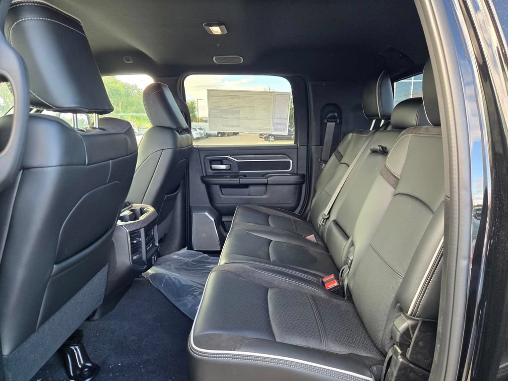 New 2026 RAM 2500 Laramie AWD/4WD image 4