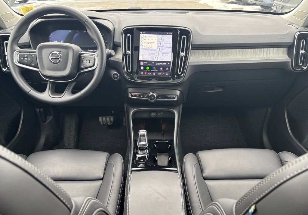 Certified 2026 Volvo XC40 B5 Plus w/ Protection Package Premier image 6