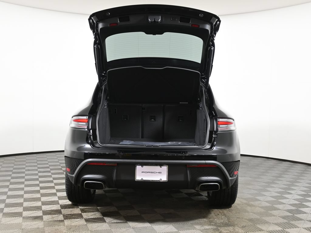 New 2026 Porsche Macan AWD/4WD image 44