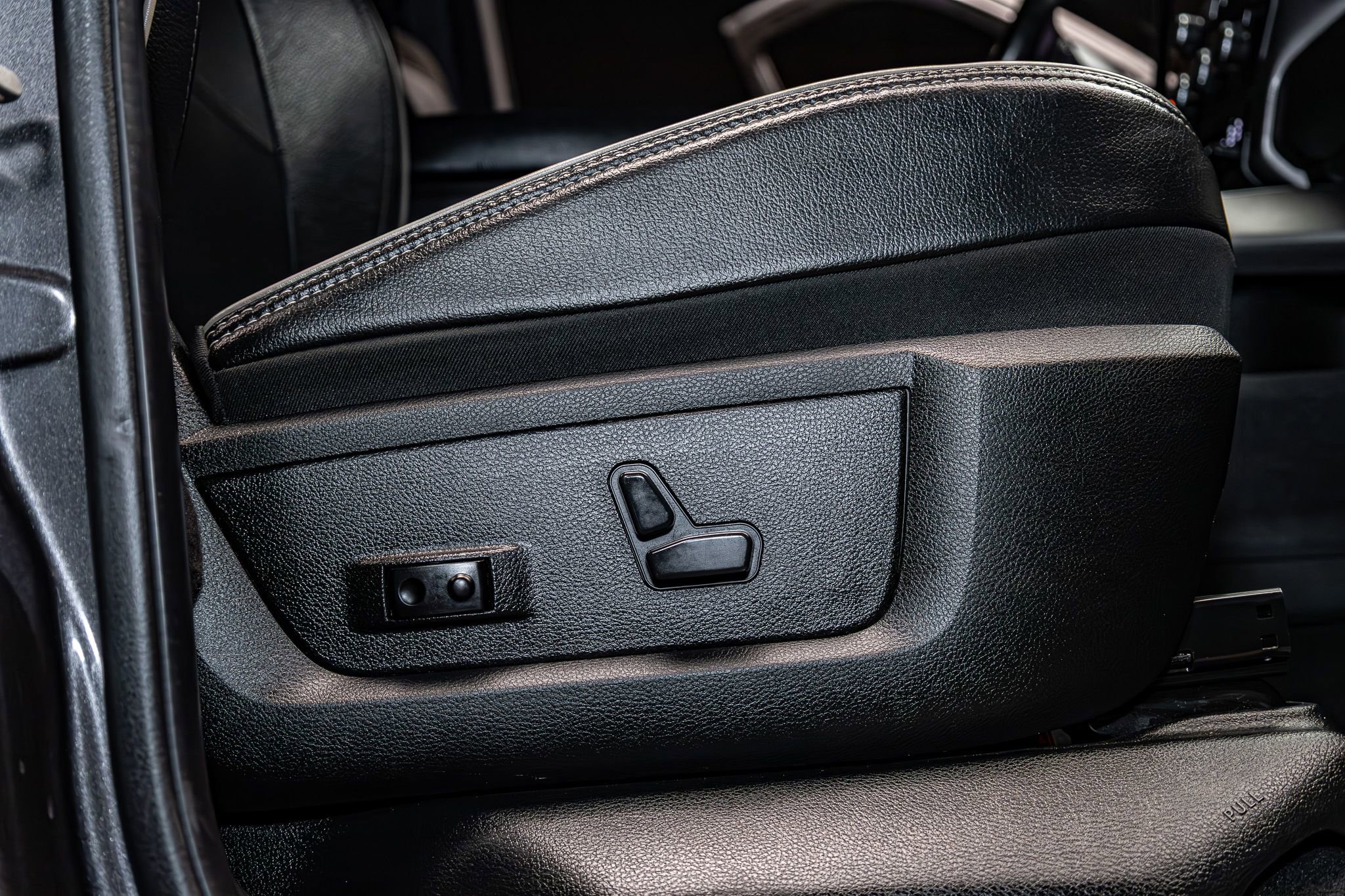 Used 2021 RAM 2500 Laramie w/ Night Edition image 25