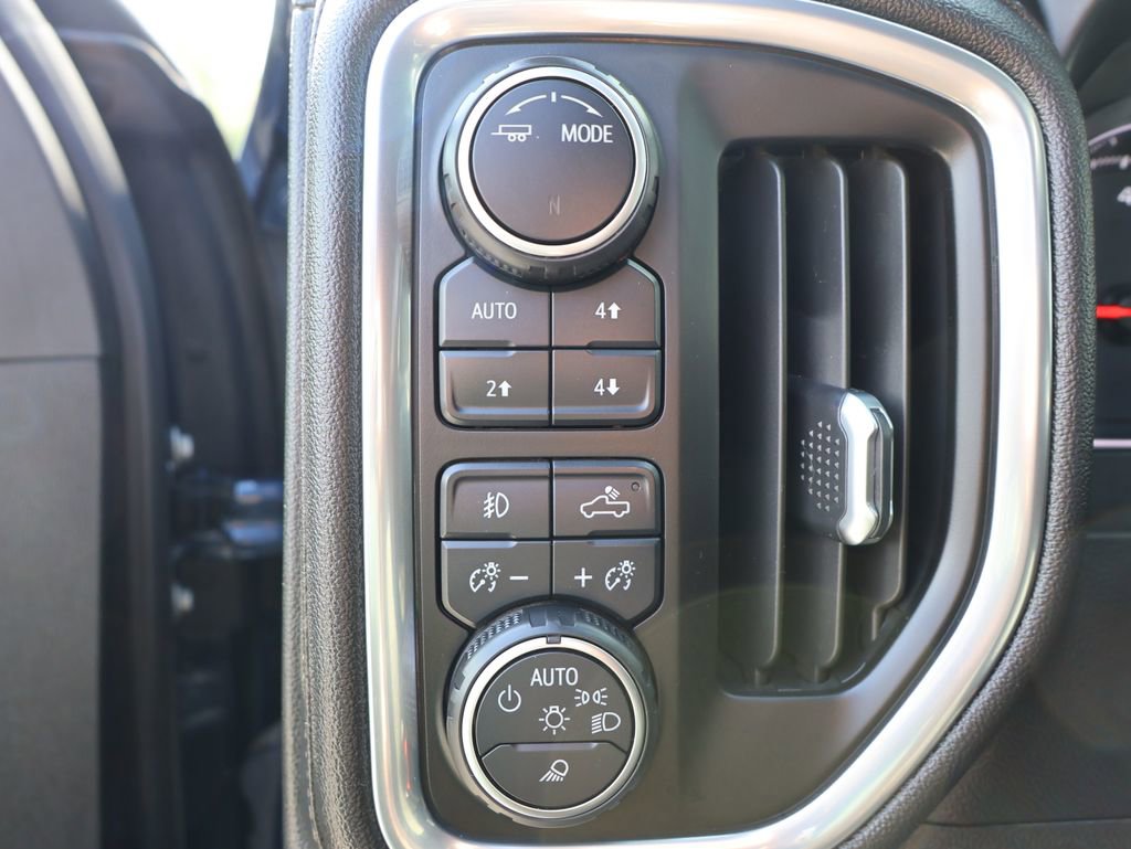 Certified 2022 Chevrolet Silverado 3500 LTZ w/ Gooseneck/5TH Wheel Package AWD/4WD image 13