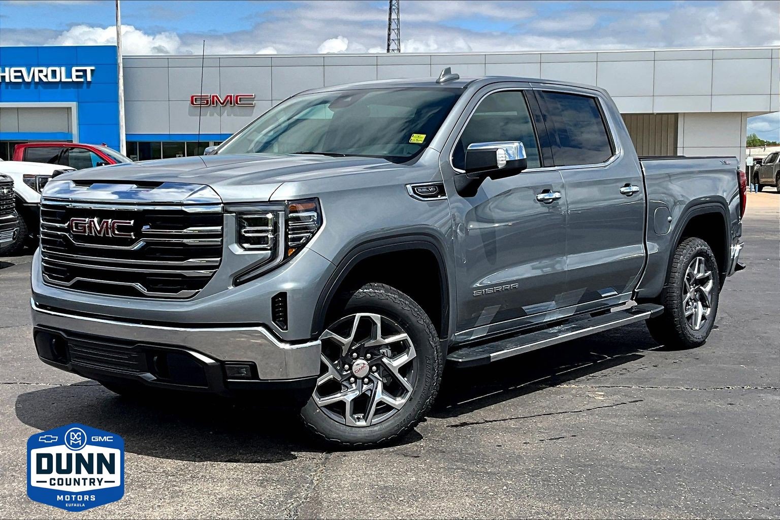 New 2025 GMC Sierra 1500 SLT w/ SLT Premium Package