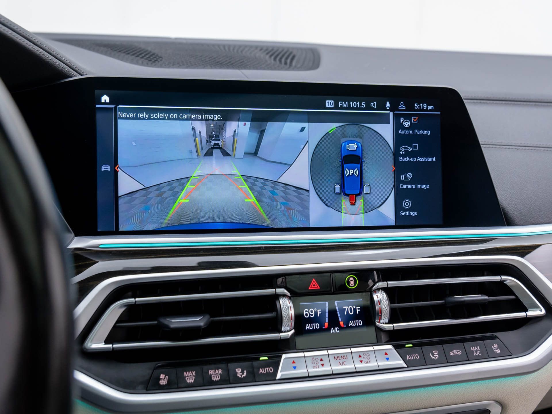 Used 2021 BMW X5 M50i image 27