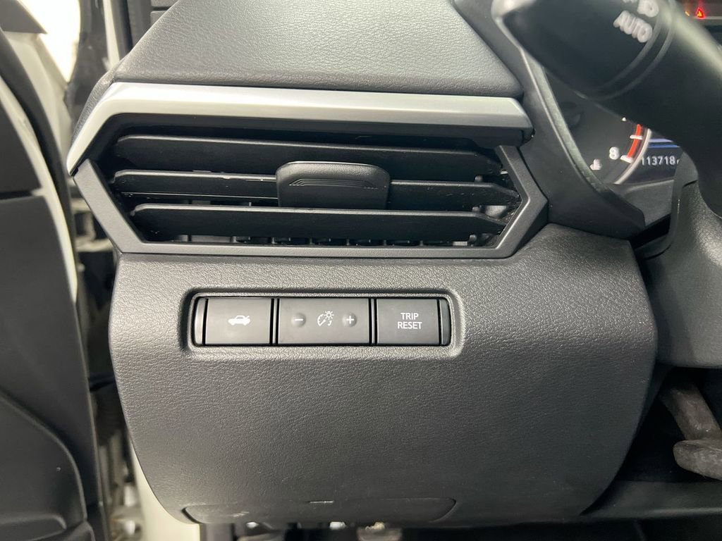 Used 2019 Nissan Altima 2.5 S FWD image 18
