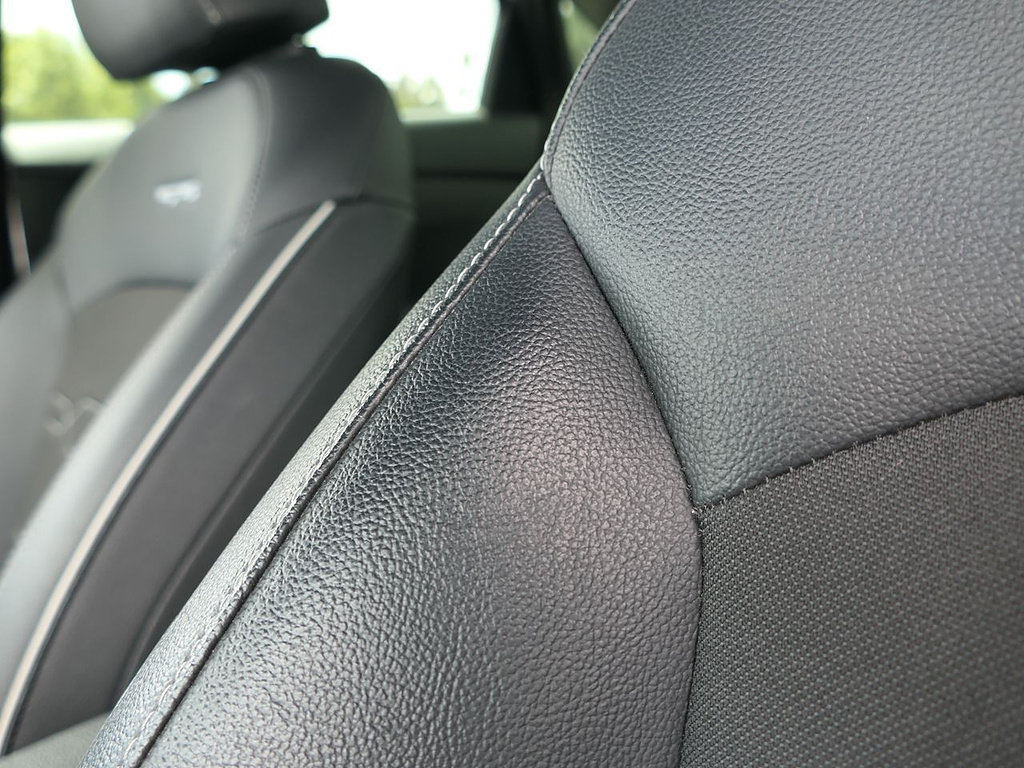 Used 2023 Kia Forte GT-Line FWD image 13