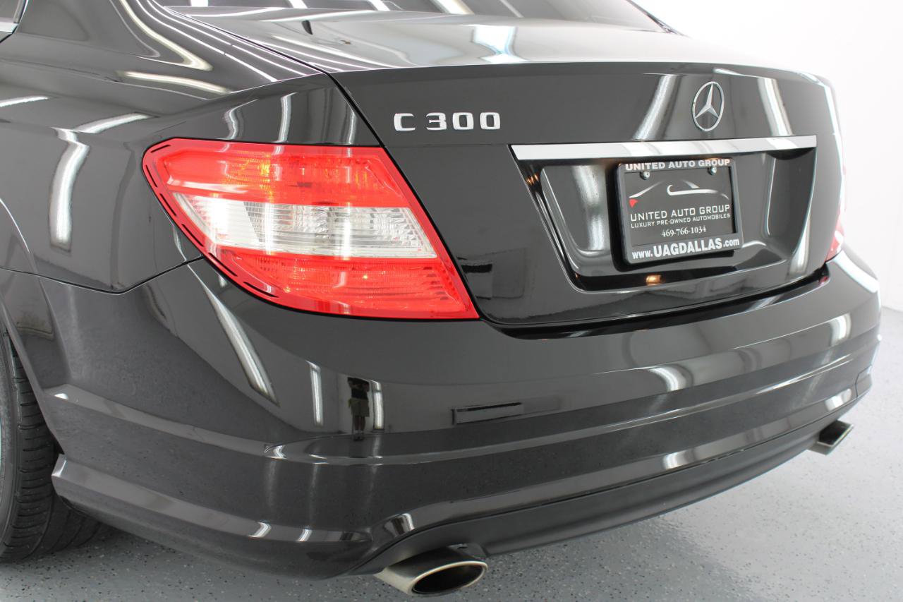Used 2011 Mercedes-Benz C 300 Sedan image 24