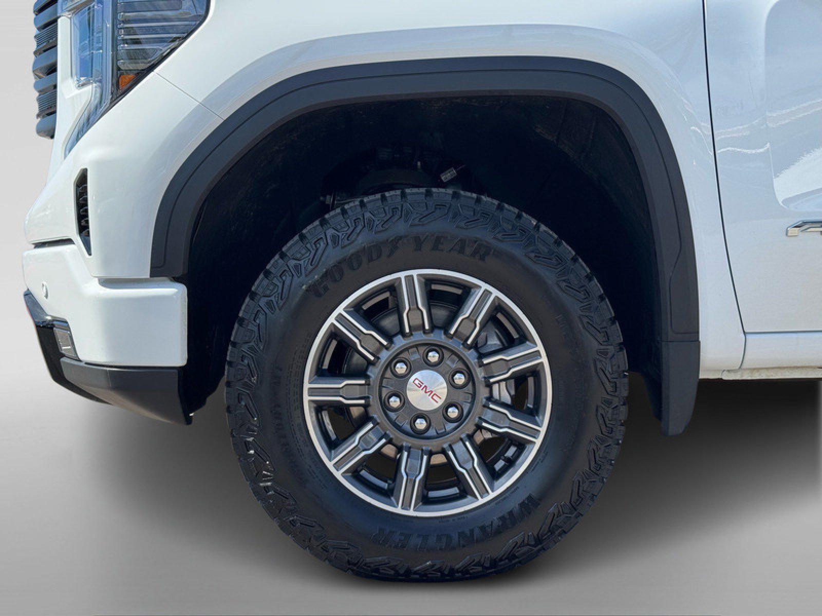 Used 2025 GMC Sierra 1500 AT4 AWD/4WD image 10