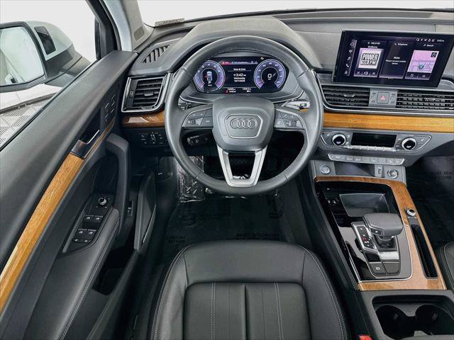 Certified 2023 Audi Q5 2.0T Premium Plus w/ Premium Plus Package AWD/4WD image 21