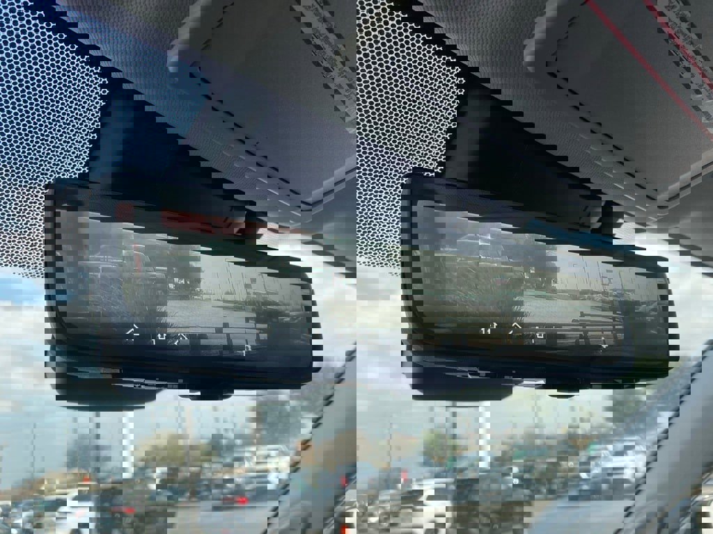 Certified 2022 Toyota Highlander Platinum image 26