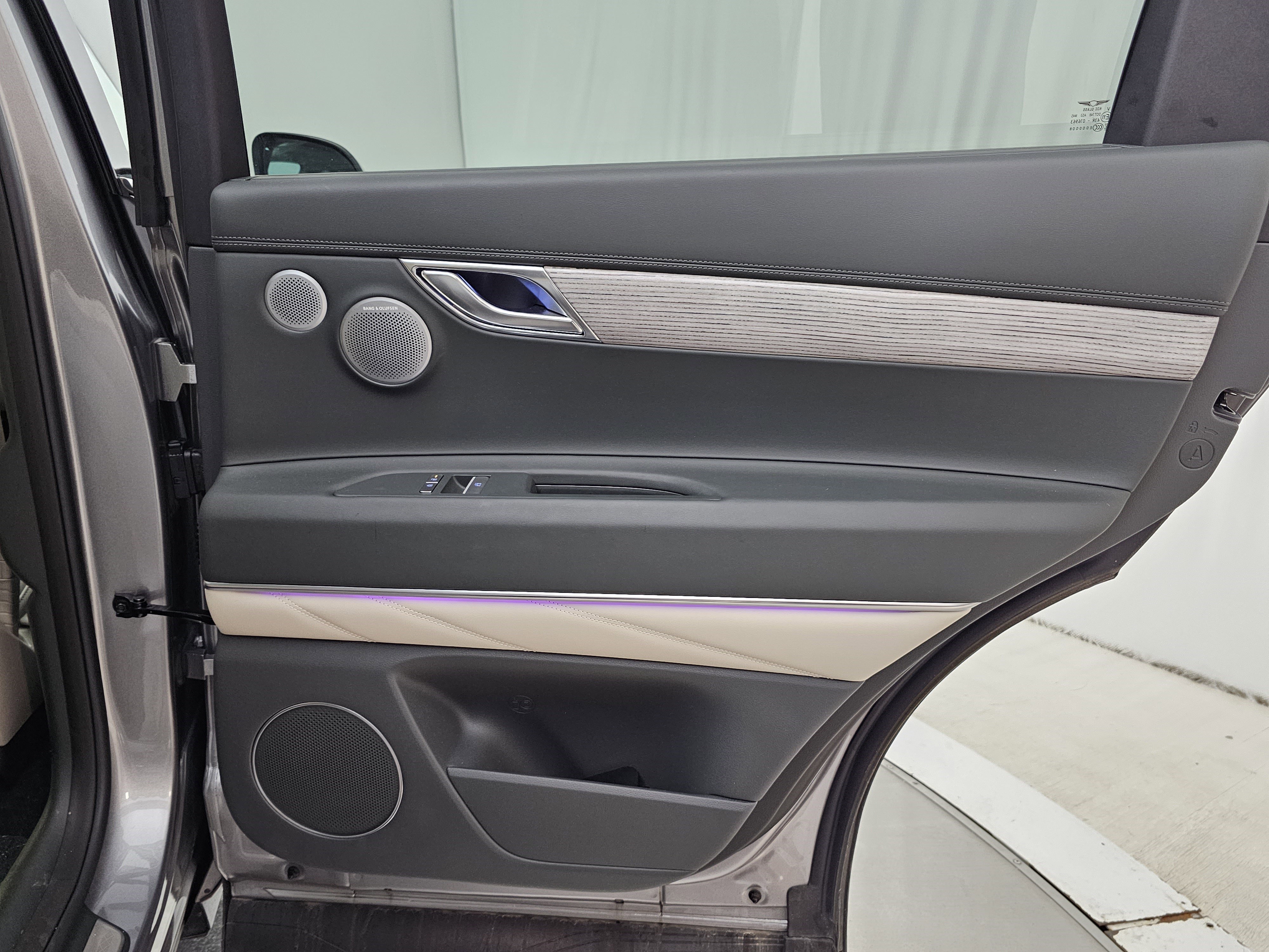 Used 2025 Genesis GV80 3.5T Prestige image 34