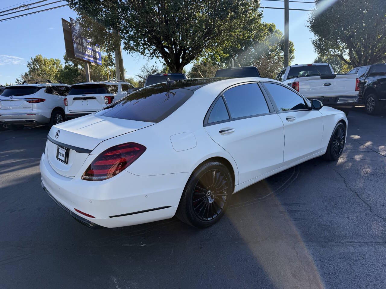 Used 2019 Mercedes-Benz S 560 4MATIC Sedan image 4