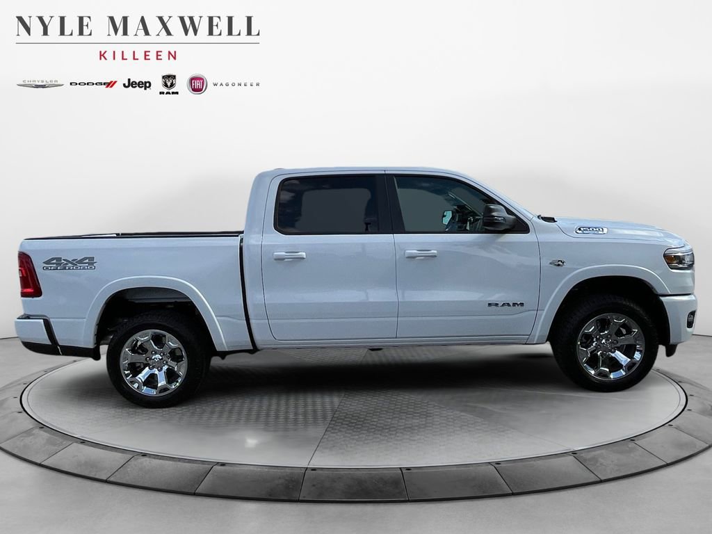 New 2026 RAM 1500 4x4 Crew Cab image 17