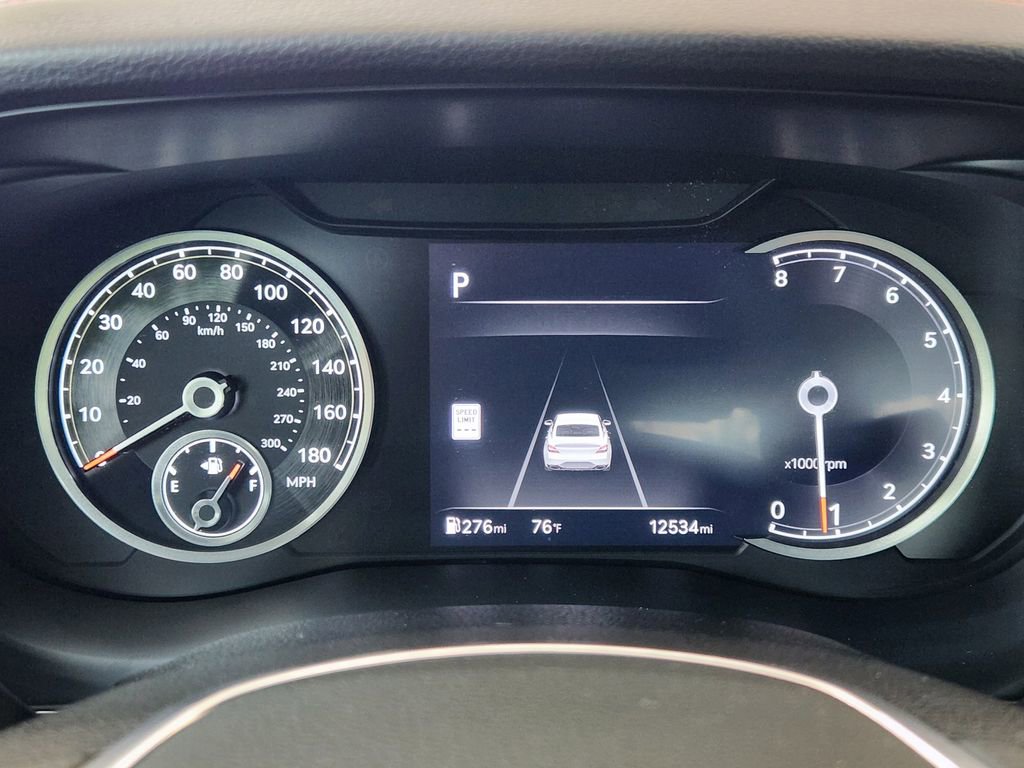 Used 2025 Genesis G70 2.5T w/ Sport Prestige Package image 15