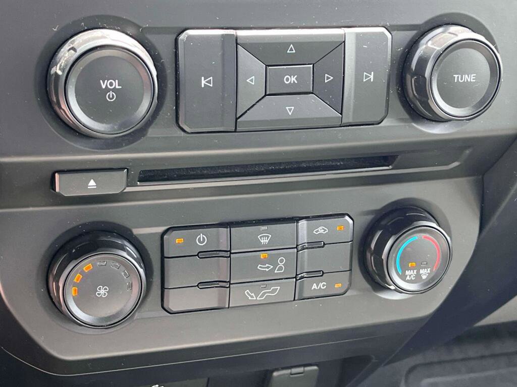 Used 2018 Ford F150 XL w/ Equipment Group 101A Mid RWD image 21