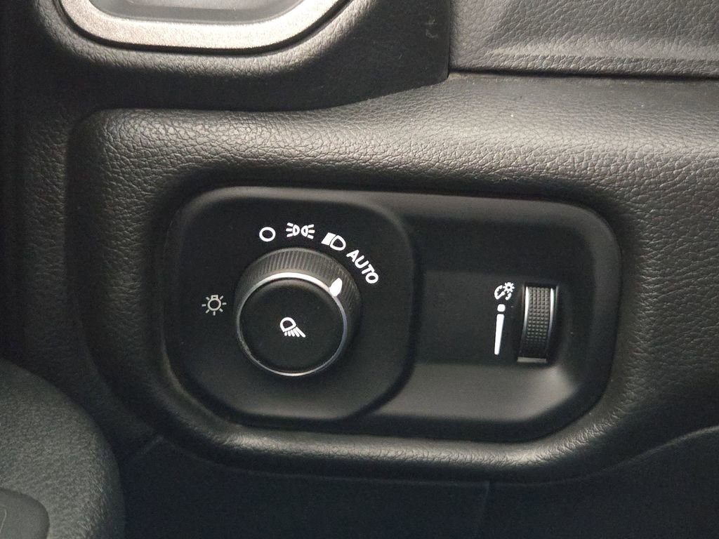 Used 2021 RAM 2500 Tradesman image 23