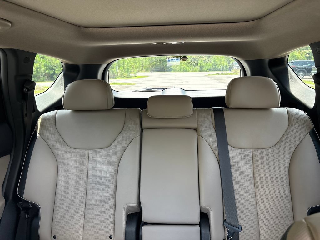 Used 2023 Hyundai Santa Fe Limited w/ Cargo Package FWD image 24