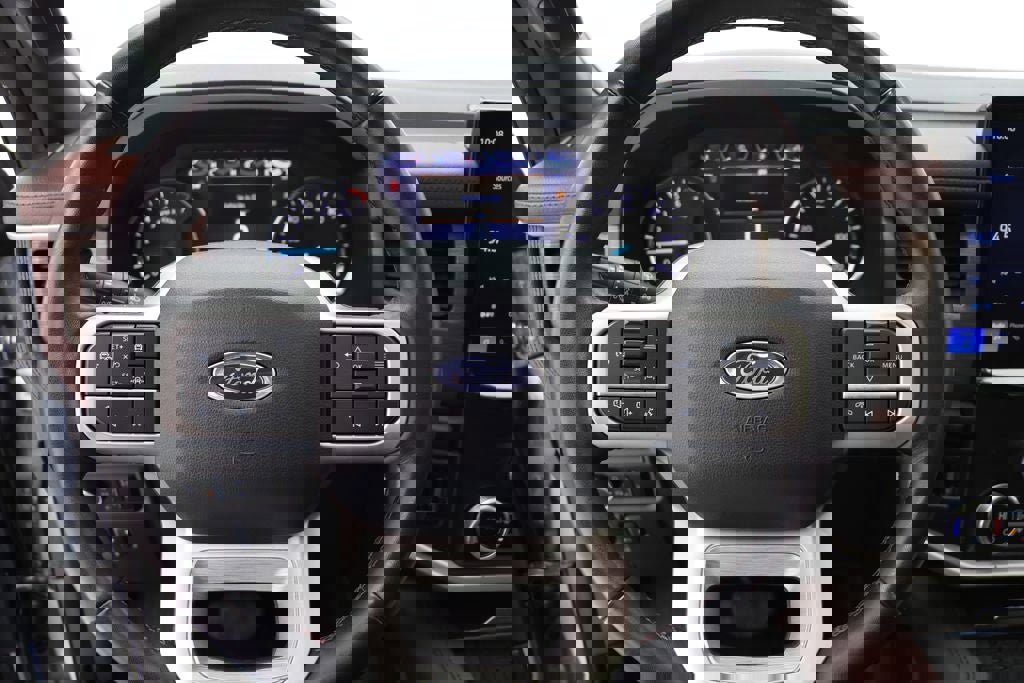 Used 2024 Ford Expedition Limited image 20