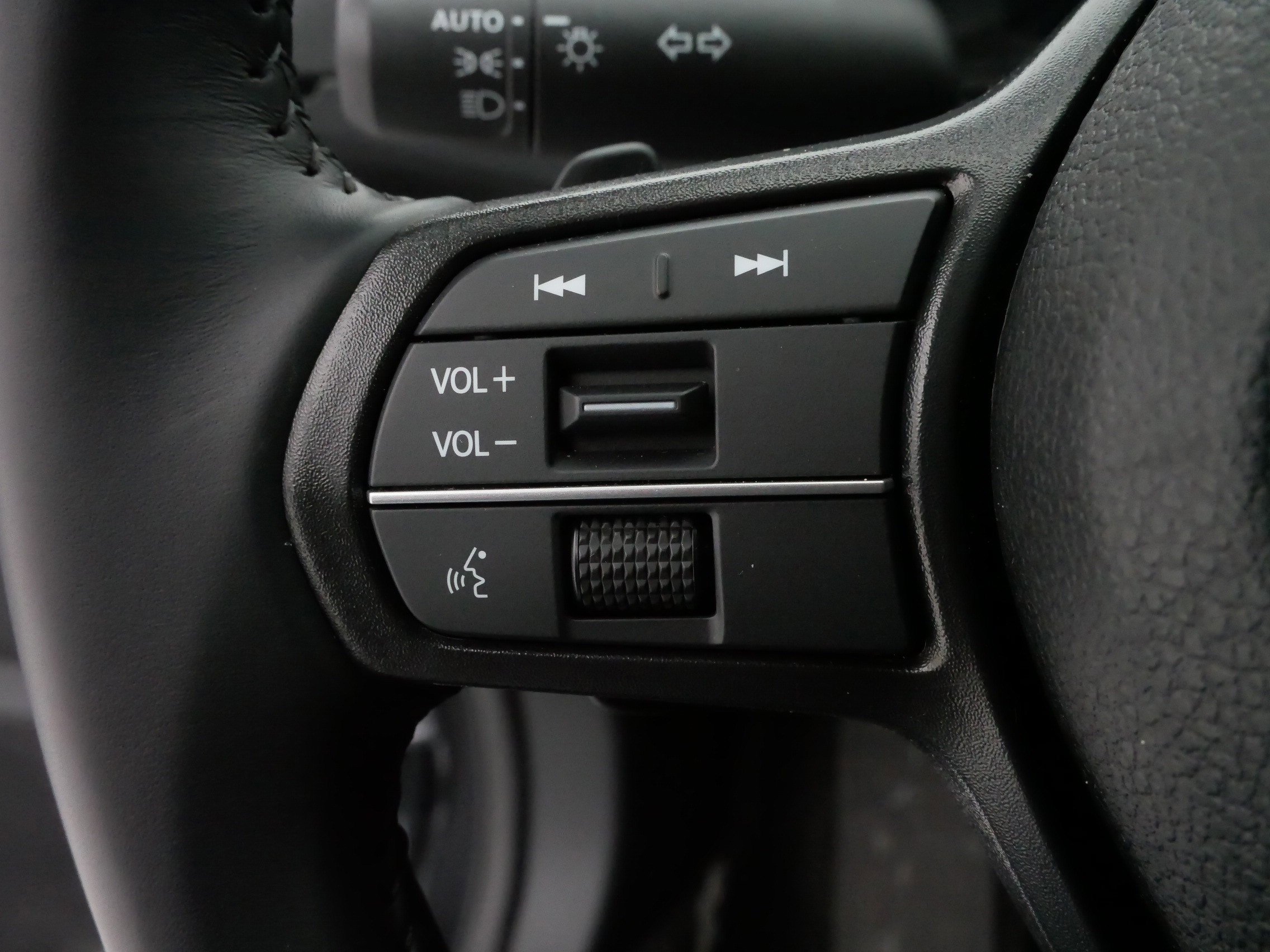 Certified 2025 Honda Accord EX-L image 27