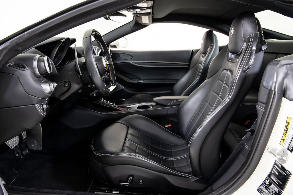 Certified 2022 Ferrari Portofino M RWD image 5