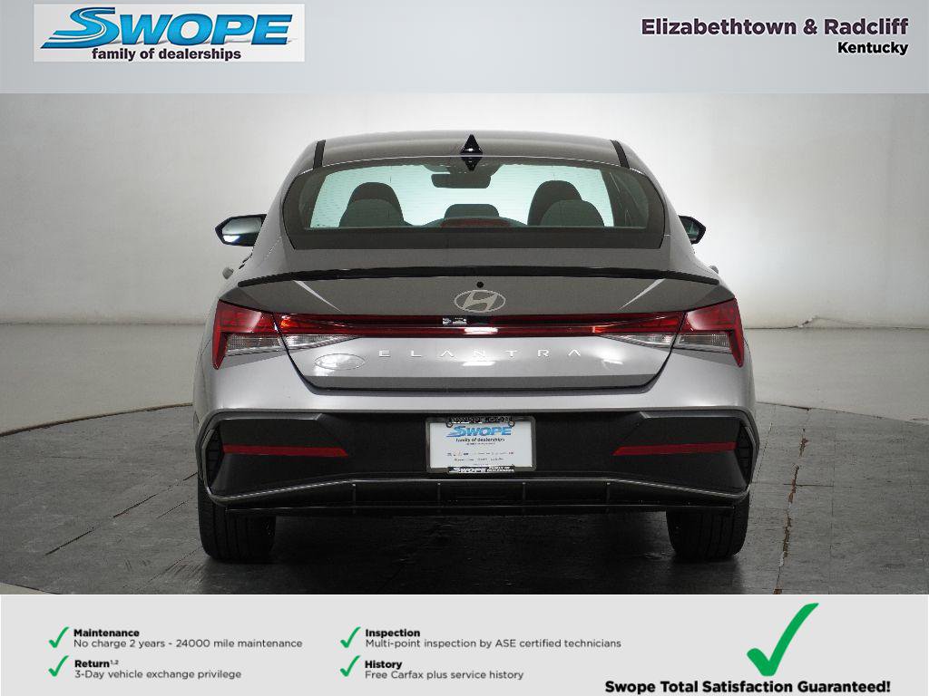 New 2026 Hyundai Elantra SEL Sport Premium image 4