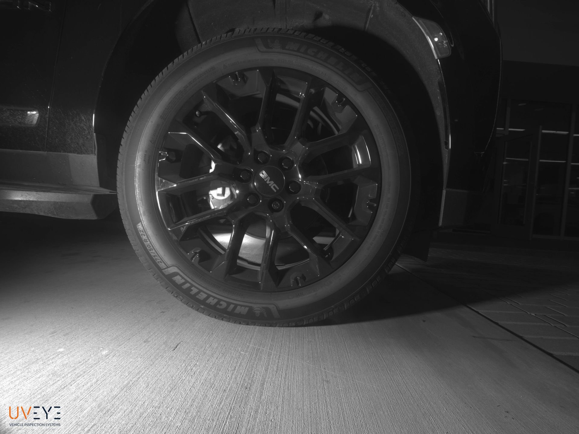 Used 2023 GMC Yukon SLT w/ SLT Premium Package image 10